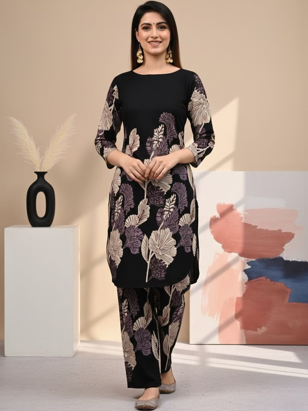 BHAGYESH FASHION Women Floral Printed Regular Kurta with Trousers