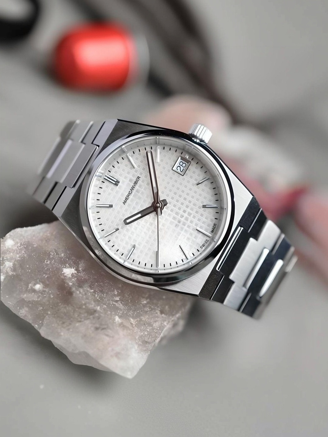 Americanviber Unisex Dial & Bracelet Style Straps Analogue Watch DRM PE WHITE