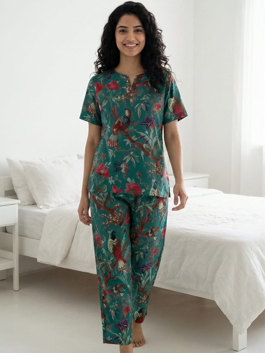 SANSKRUTIHOMES Floral Kurti with Pyjamas Night Suit