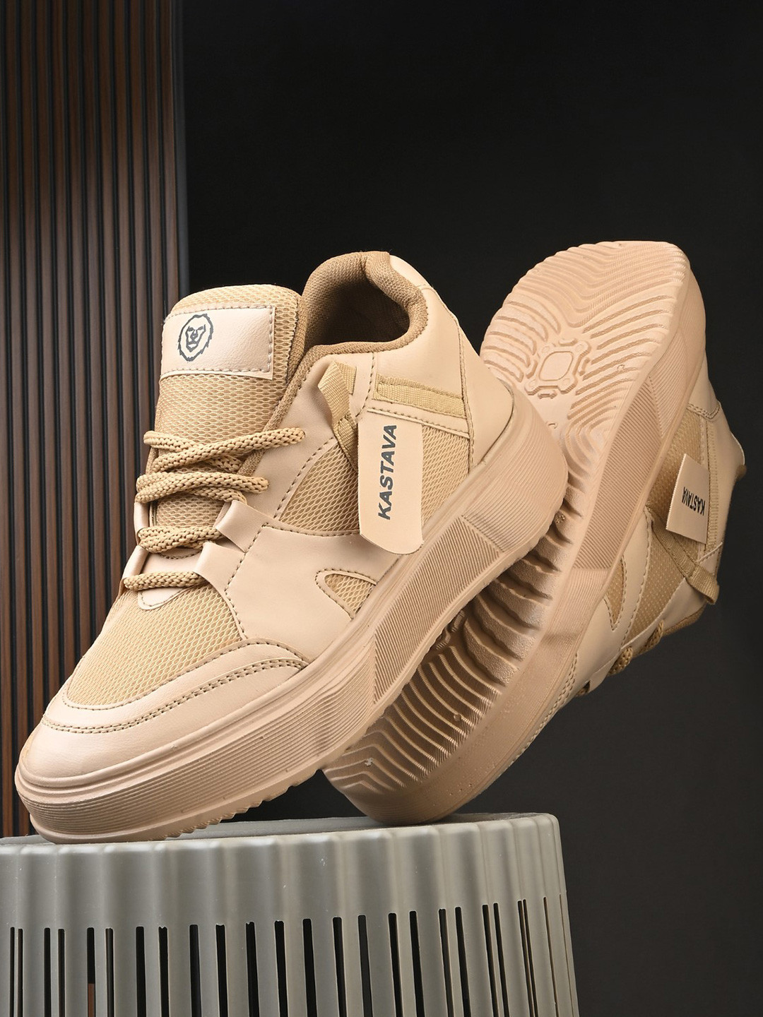 KASTAVA Men Sneakers