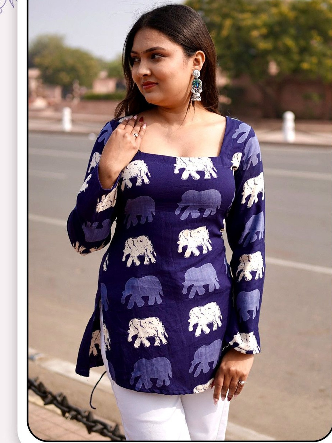 RAJAM Printed Square Neck Pure Cotton Kurti