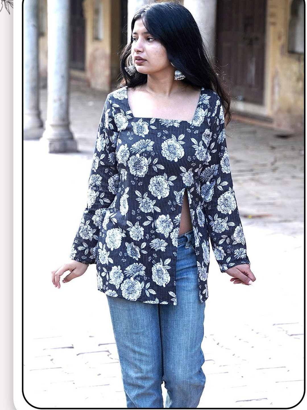 RAJAM Floral Printed Square Neck Pure Cotton Kurti