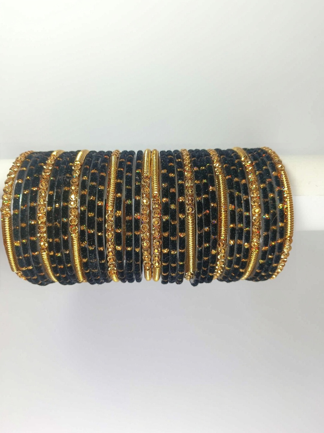Luxurious Set Of 34 Stone-Studded Stylish Tranditional Bangle