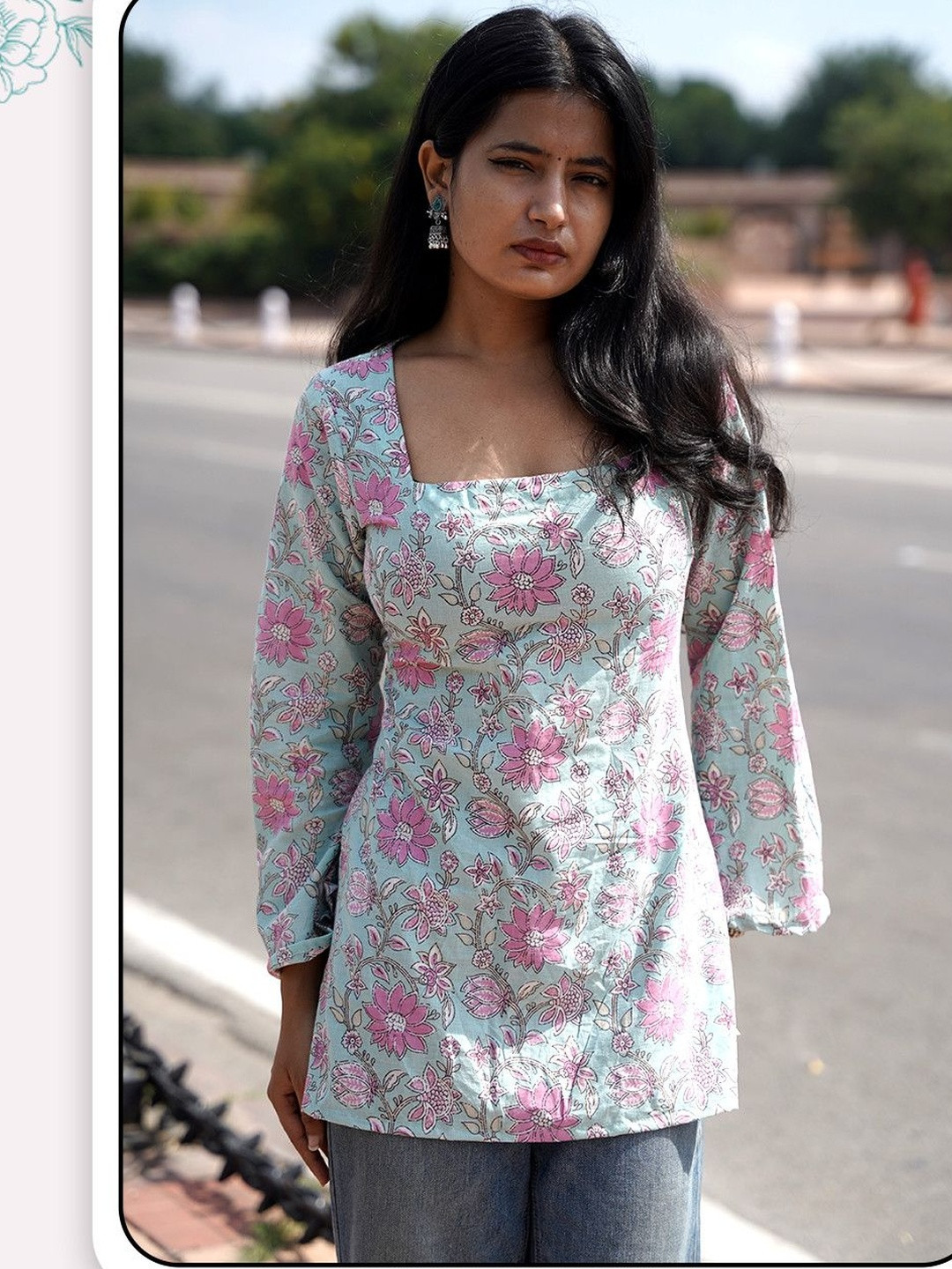 RAJAM Floral Printed Square Neck Pure Cotton Kurti
