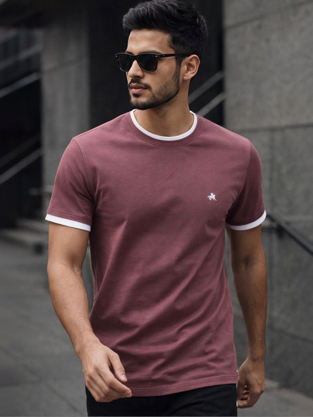 Parcel Yard Men T-shirt