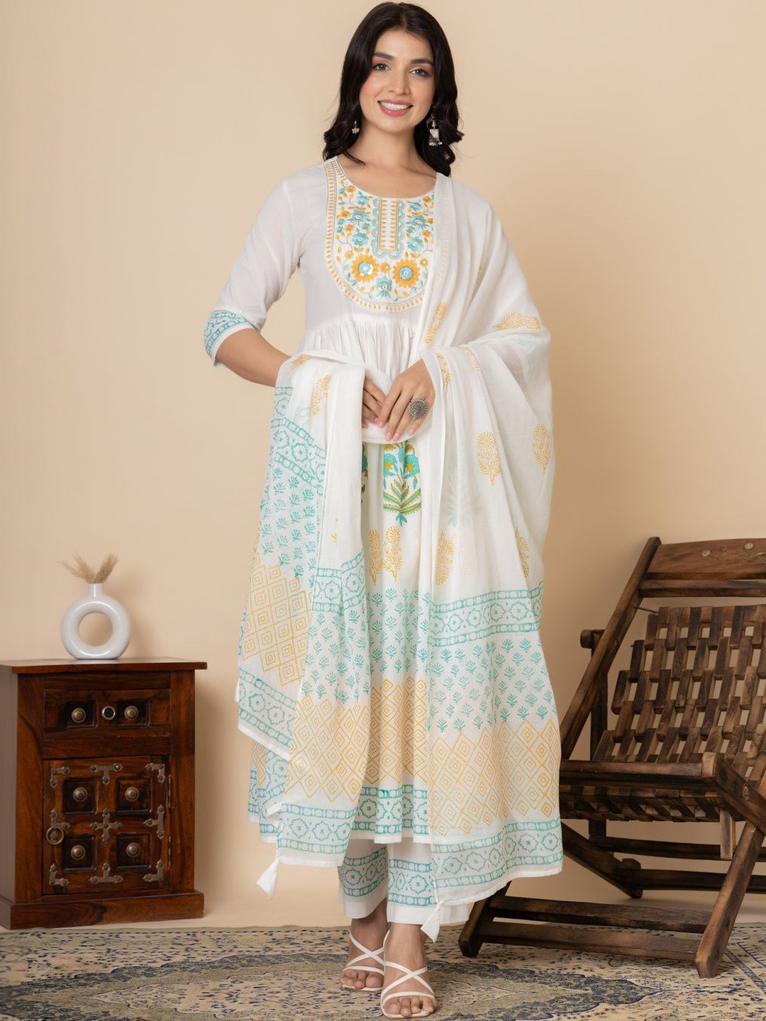 Aralia Women Floral Printed Empire Pure Cotton Kurta with Trousers & With Dupatta