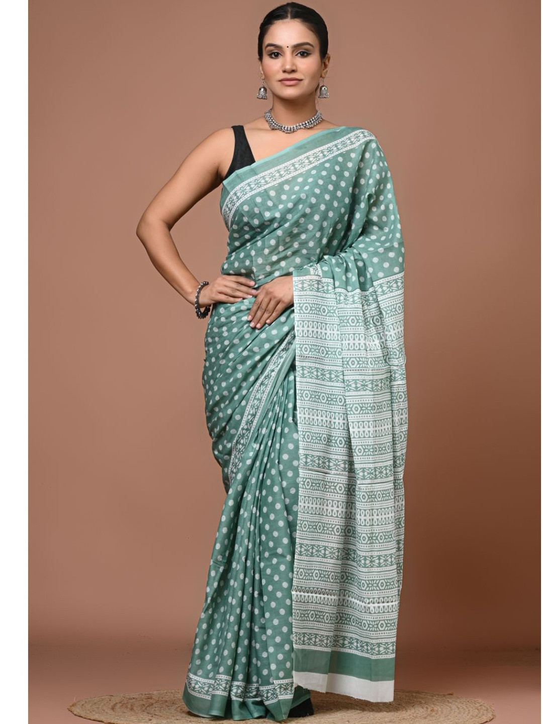 DATTA BUTTI Polka Dot Pure Cotton Handloom Bagru Saree