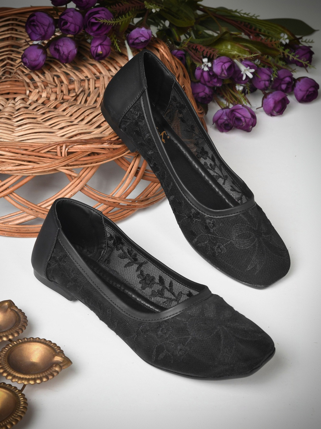 Froh Feet Women Woven Design Round Toe Slip-On Ballerinas