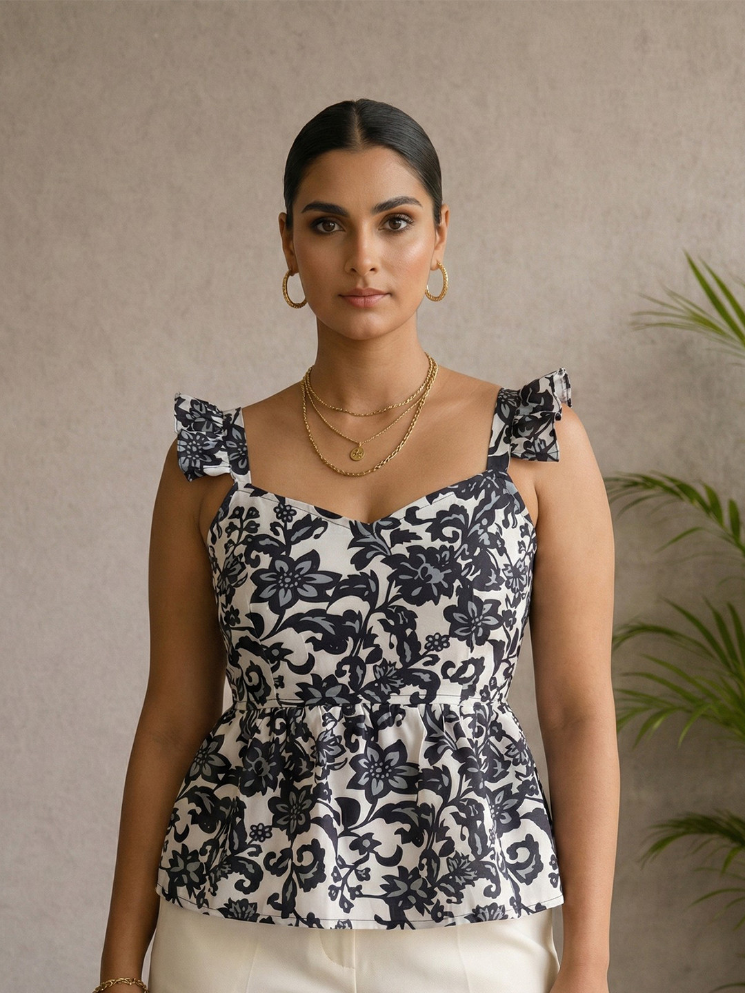 NiloBerry Floral Print Sweetheart Neck Peplum Top
