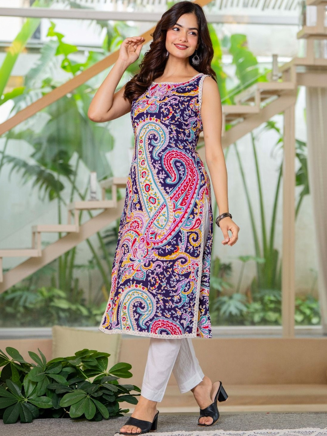 DEEPYOG APPAREL Women Floral Printed Kurta
