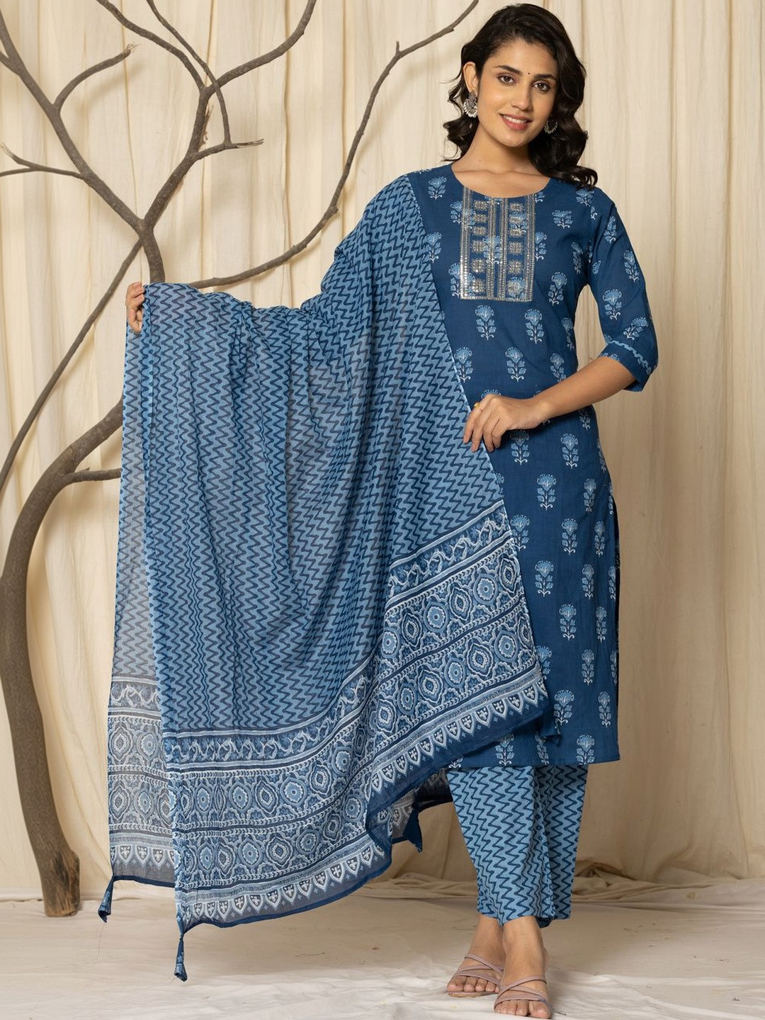Aralia Women Ethnic Motifs Printed Regular Thread Work Pure Cotton Kurta with Trousers & With Dupatta