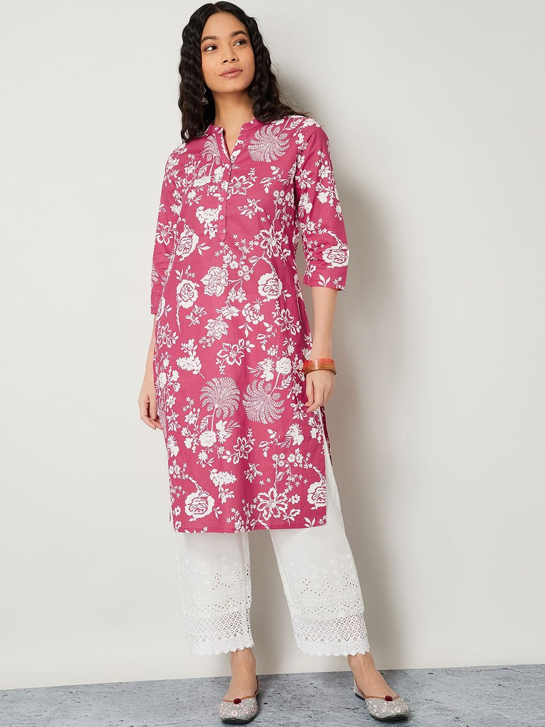 Melange by Lifestyle Floral Printed Band Collar Flared Sleeves Thread Work Kurta