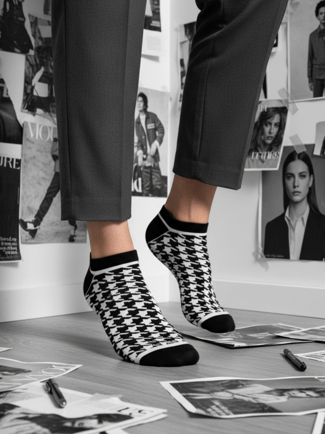 Dynamocks Patterned Anti-Microbial Knitted Shoe Liner Socks