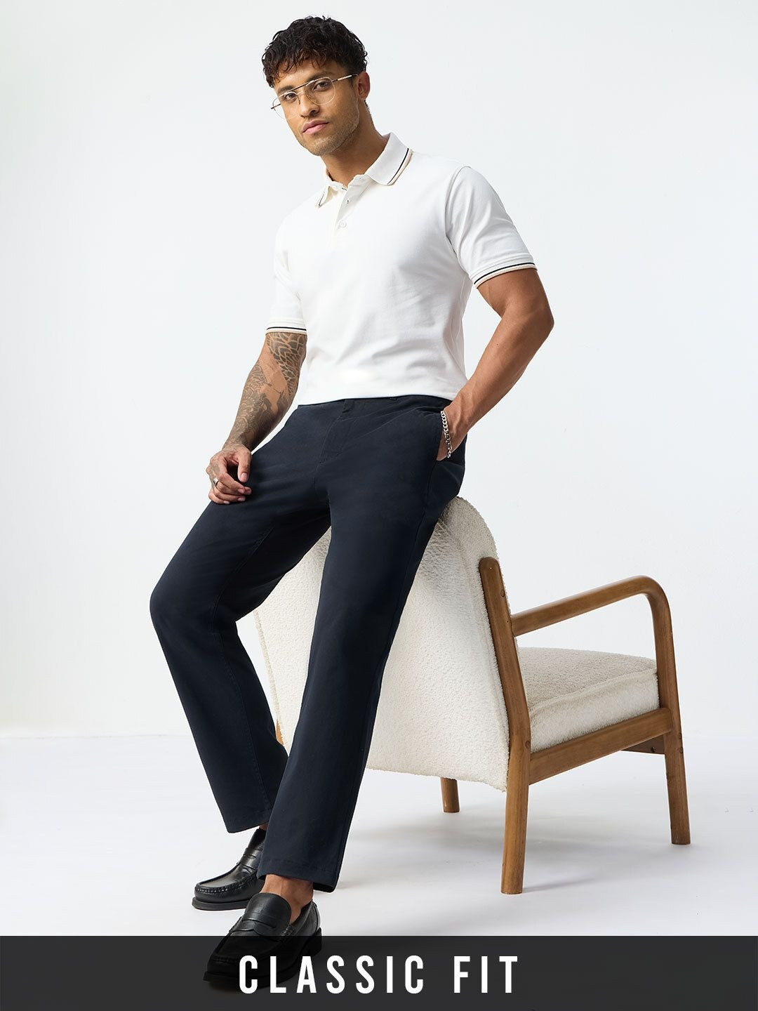 The Souled Store Men Straight Fit Solid Navy Blue Chino Pants