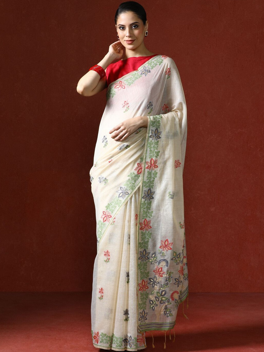 House of Pataudi Woven Design Saree With Blouse