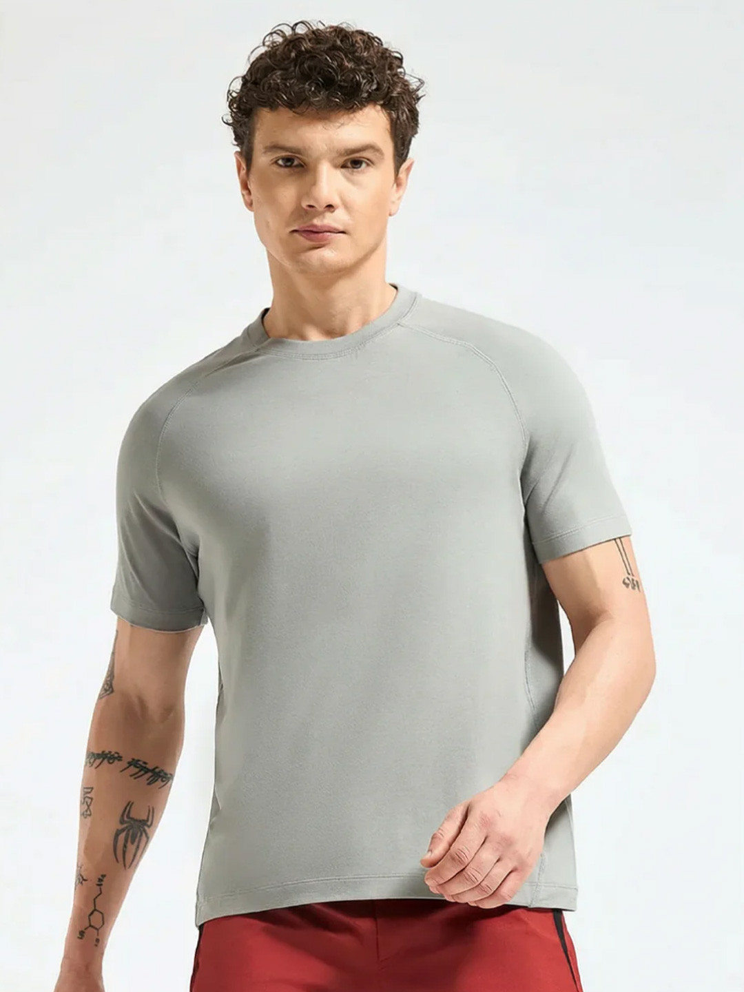Wellbi Men Stone Grey Bamboo Cotton Sleeve Round Neck Sports T-shirt for Gym and Running