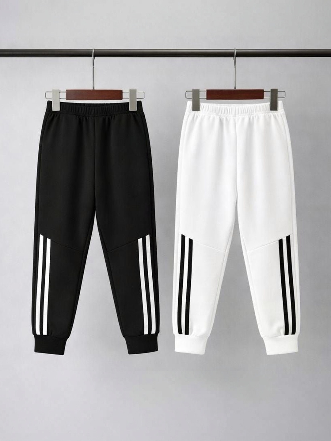 Kiditude Pack of 2 Regular Fit Striped Training Joggers