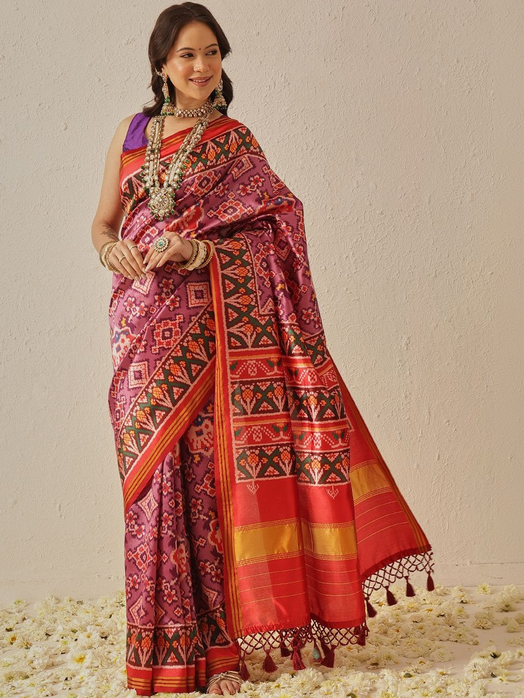 Silk Land Double Ikkat Patola Twill Silk Saree With Weaving Border & Pallu