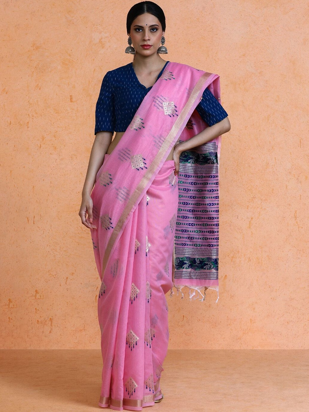 House of Pataudi Woven Design Saree With Blouse