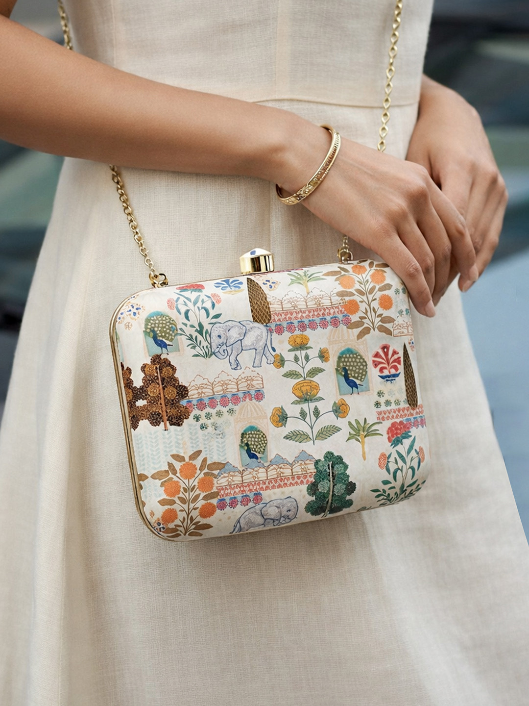 ARTKLIM Graphic Printed Box Clutch