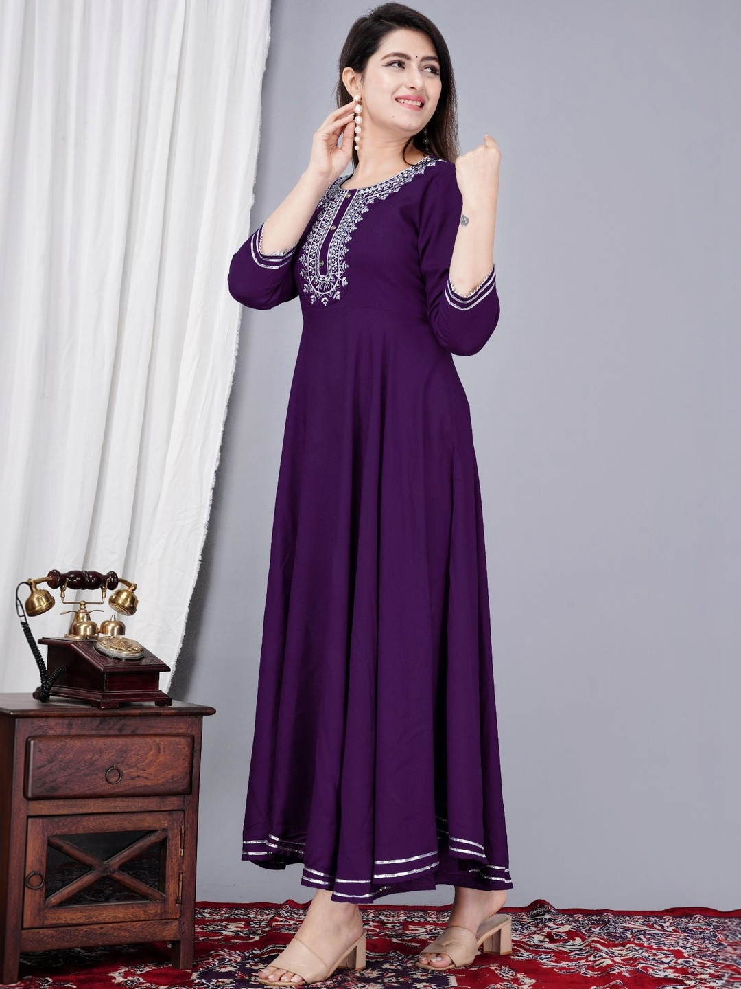 Nikhat Women Mirror Work Anarkali Kurta