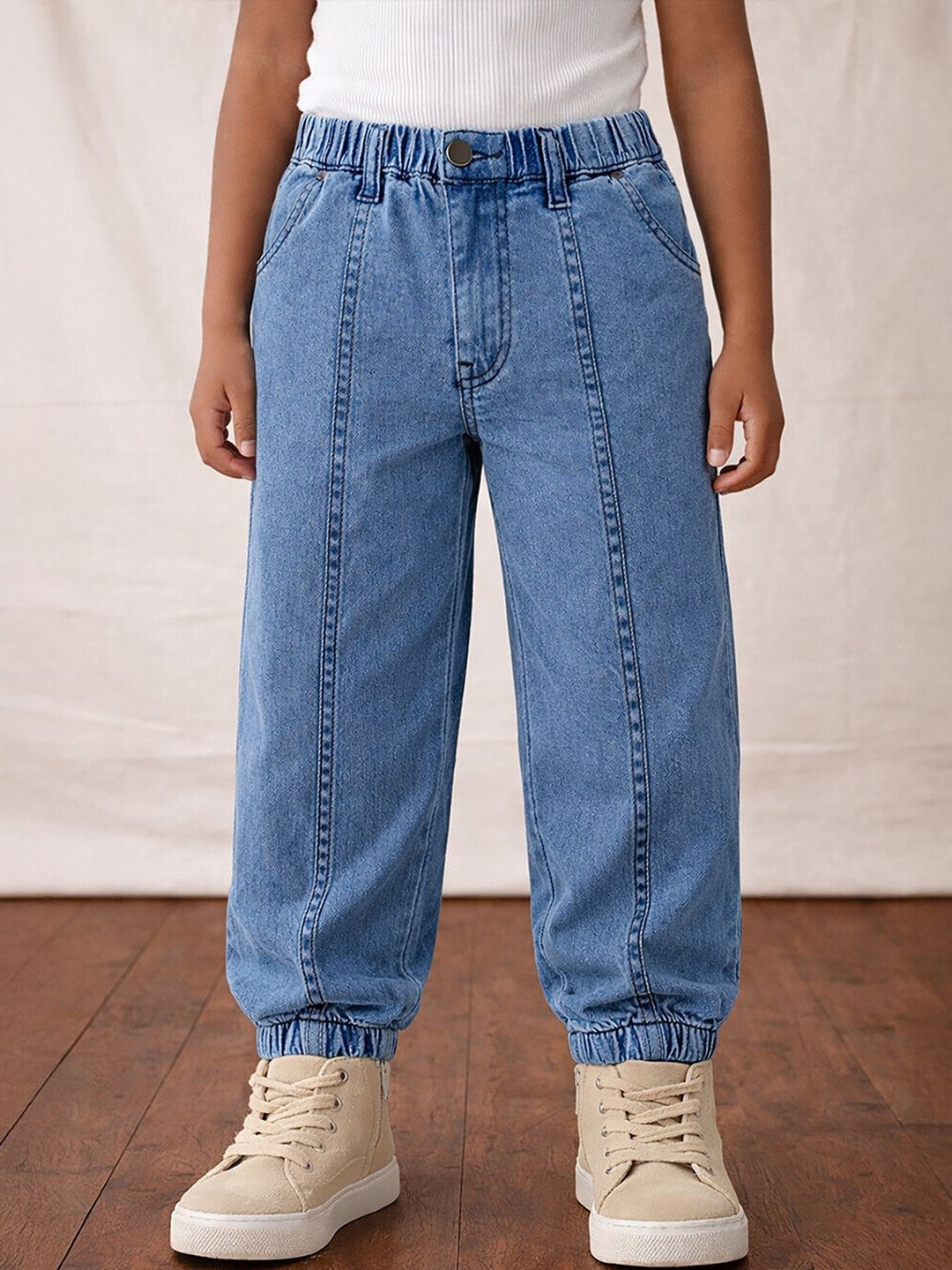 Somersault Girls Jogger Mid-Rise Light Fade Jeans