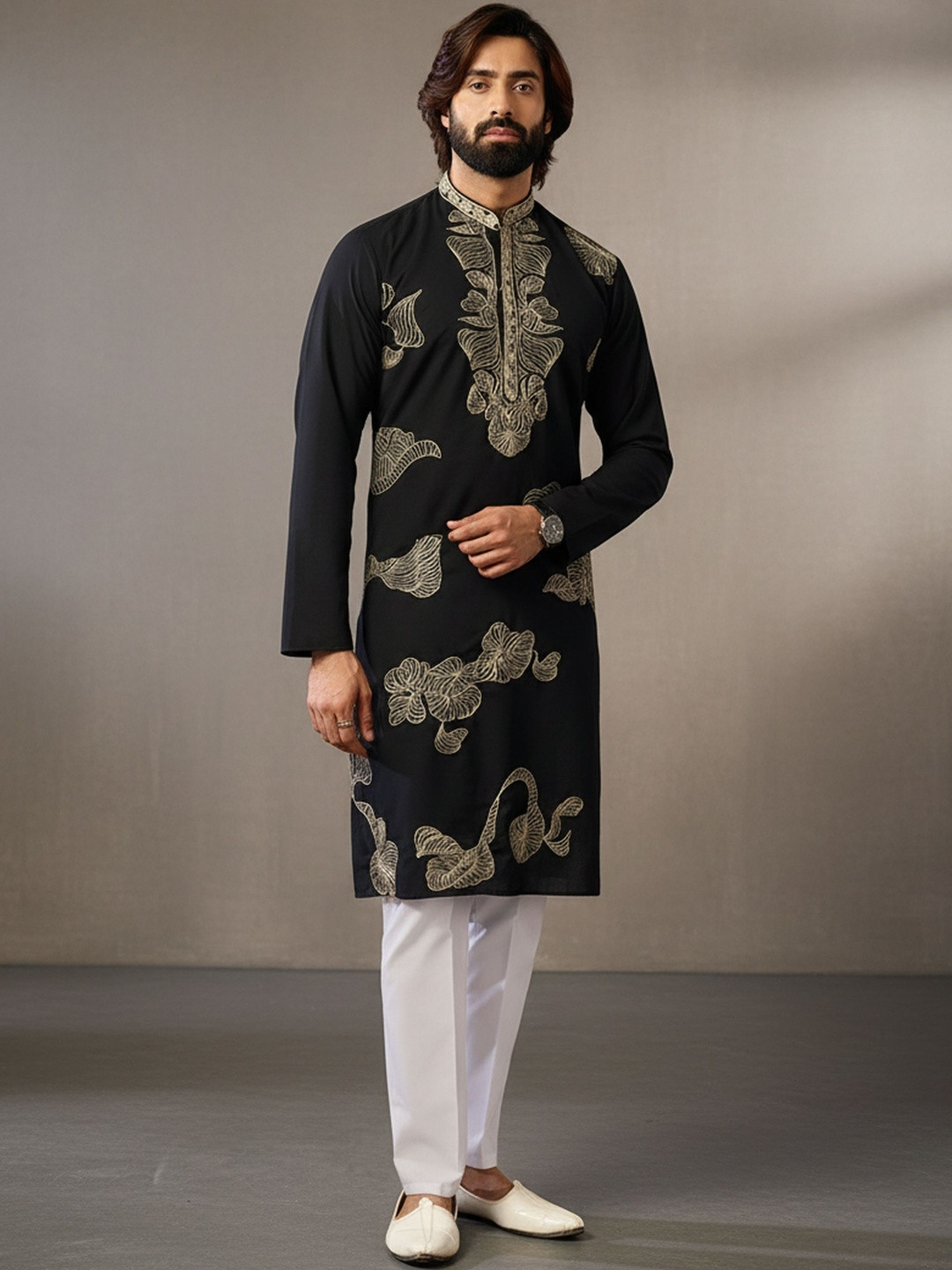 RANGRAAG Men Ethnic Motifs Embroidered Regular Thread Work Kurta with Trousers