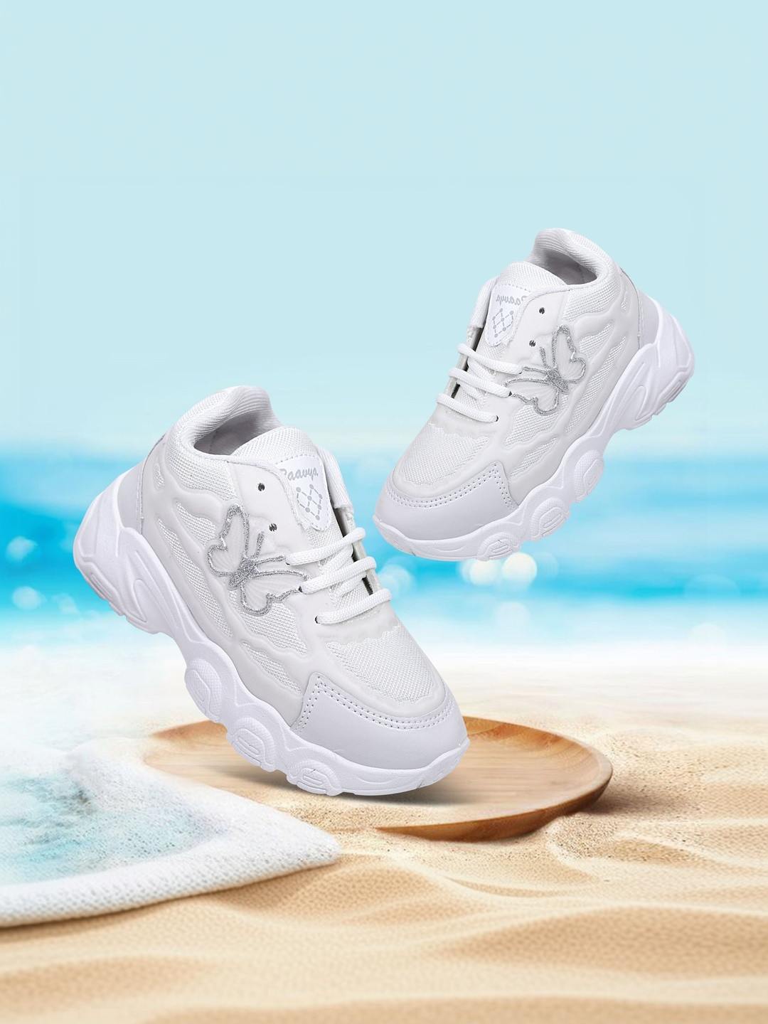 MUKUNDU Girls Textured Sneakers