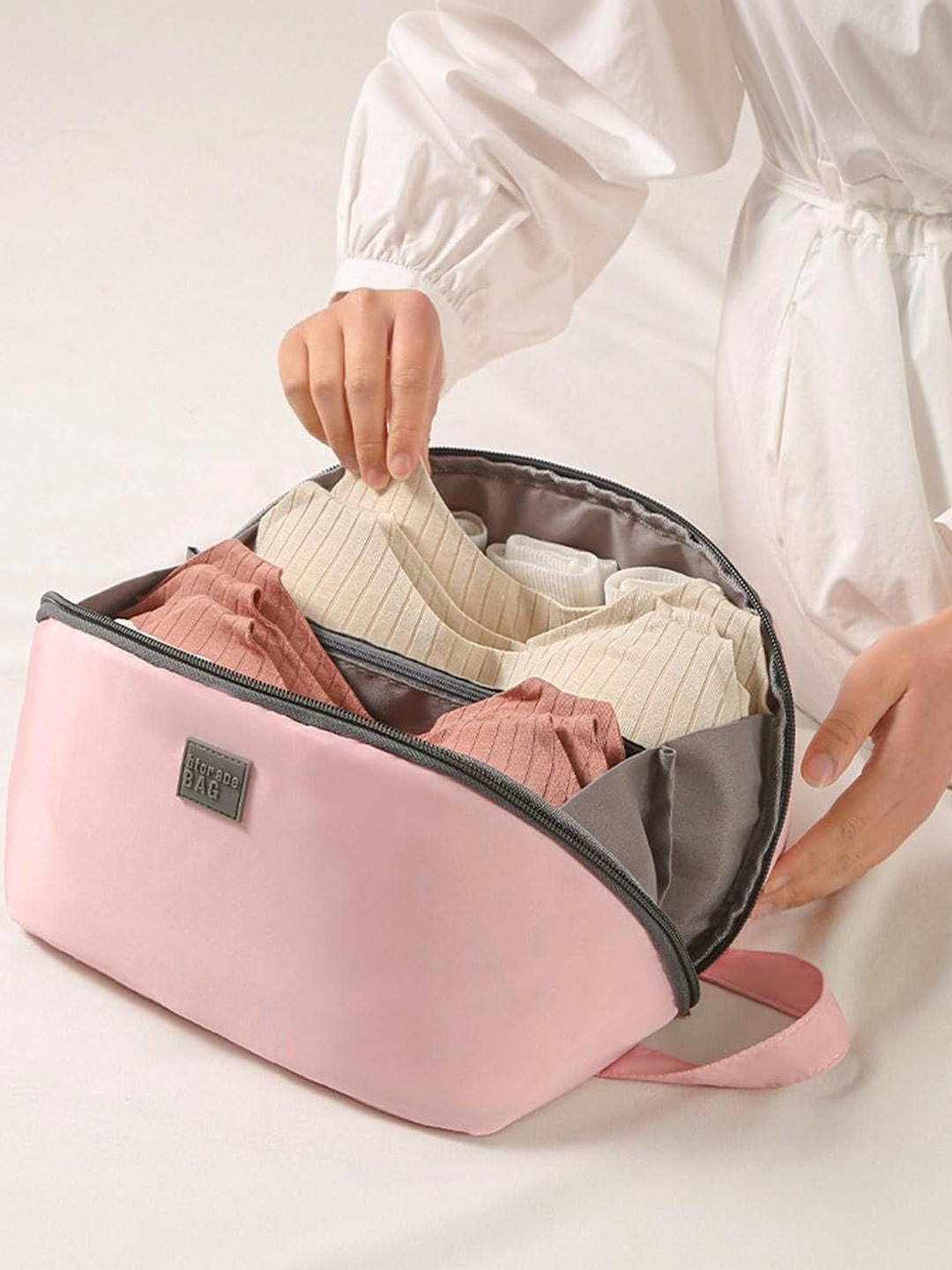 Virtuous Durable Zippered Makeup Pouch