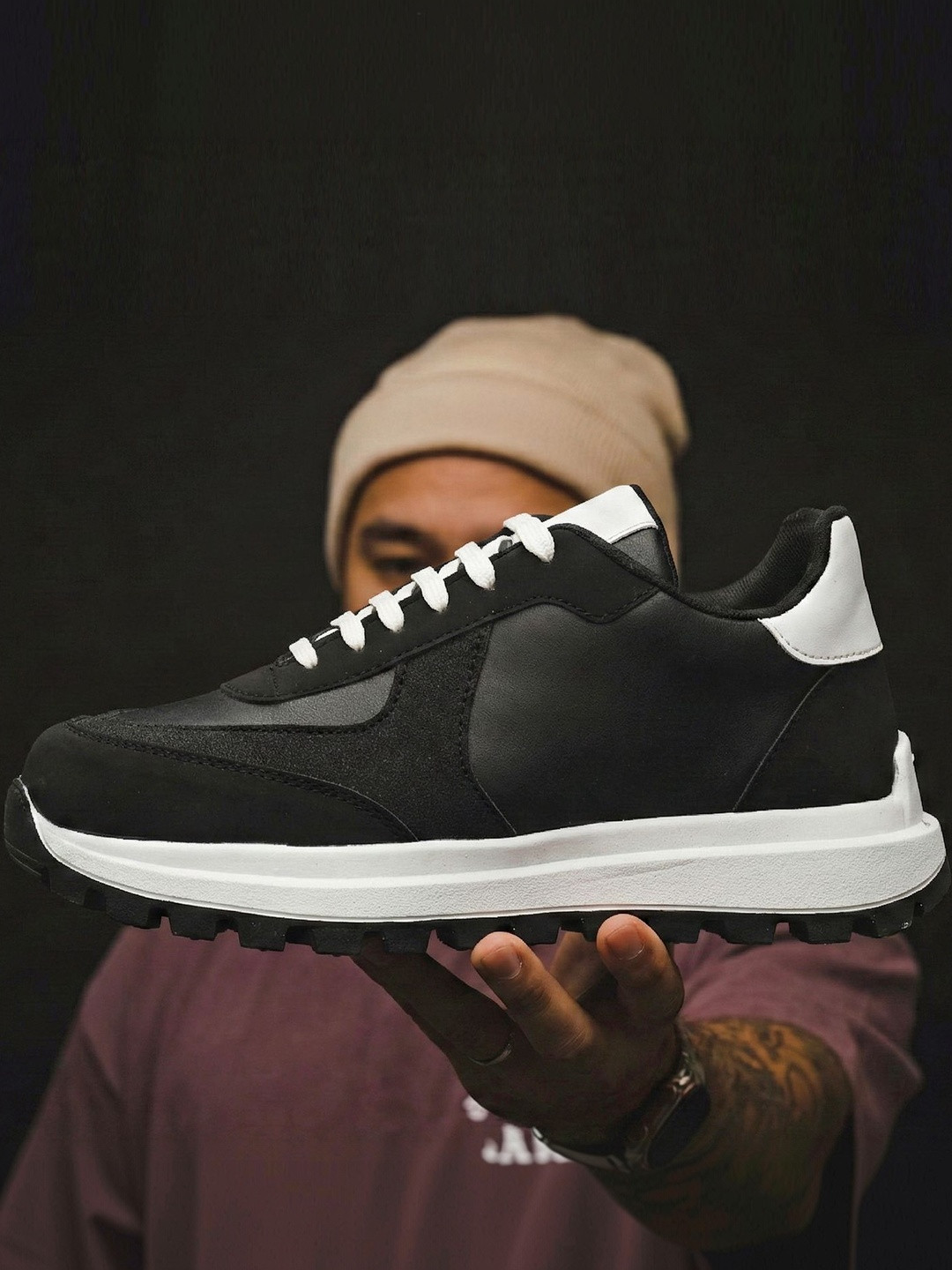 The Roadster Lifestyle Co Men Round Toe Lace-Ups Sneakers