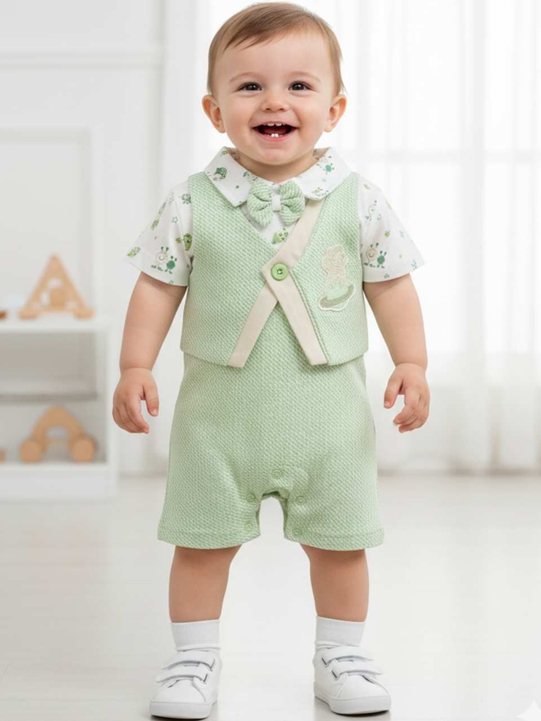 Pompidou Infant Boys Printed Short Sleeves Cotton Rompers