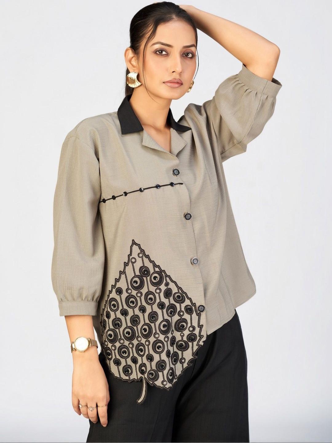 MAKHHI WEAR YOUR VIBE Women Relaxed Casual Shirt