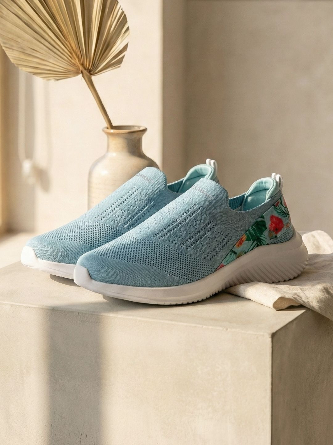 KazarMax Women Sneakers