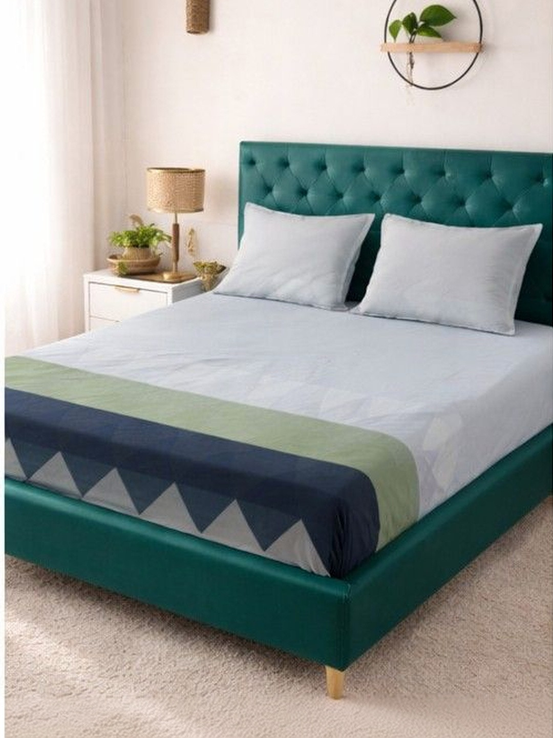 Myntra Elegant Homes Multicoloured King Bedsheet with 2 Pillow Covers