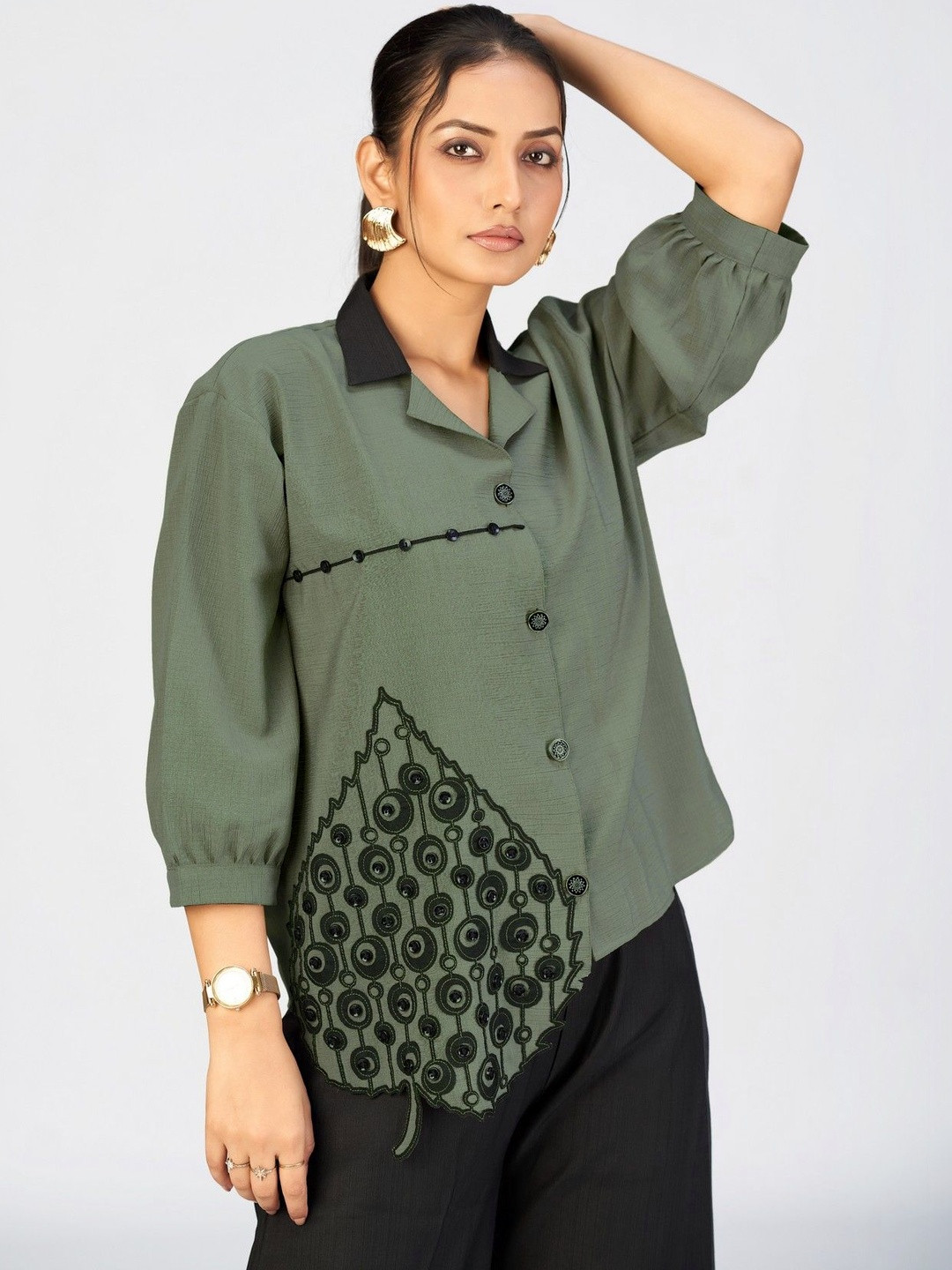MAKHHI WEAR YOUR VIBE Women Relaxed Casual Shirt