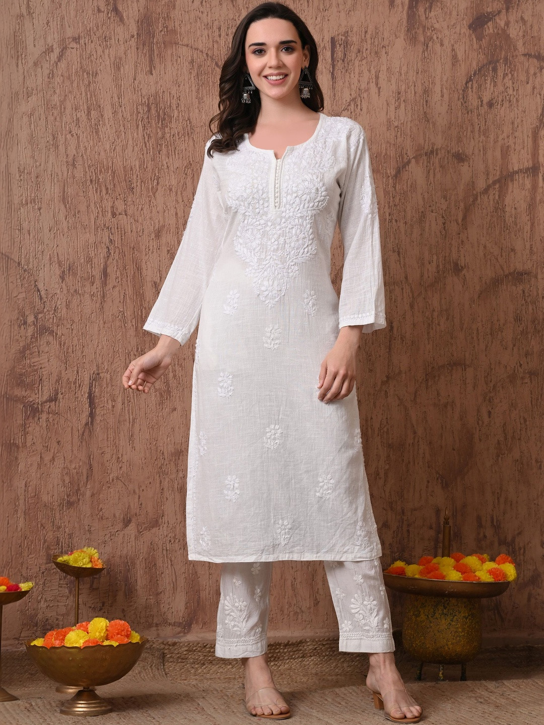 Syrish Women Embroidered Chikankari Handloom Kurta