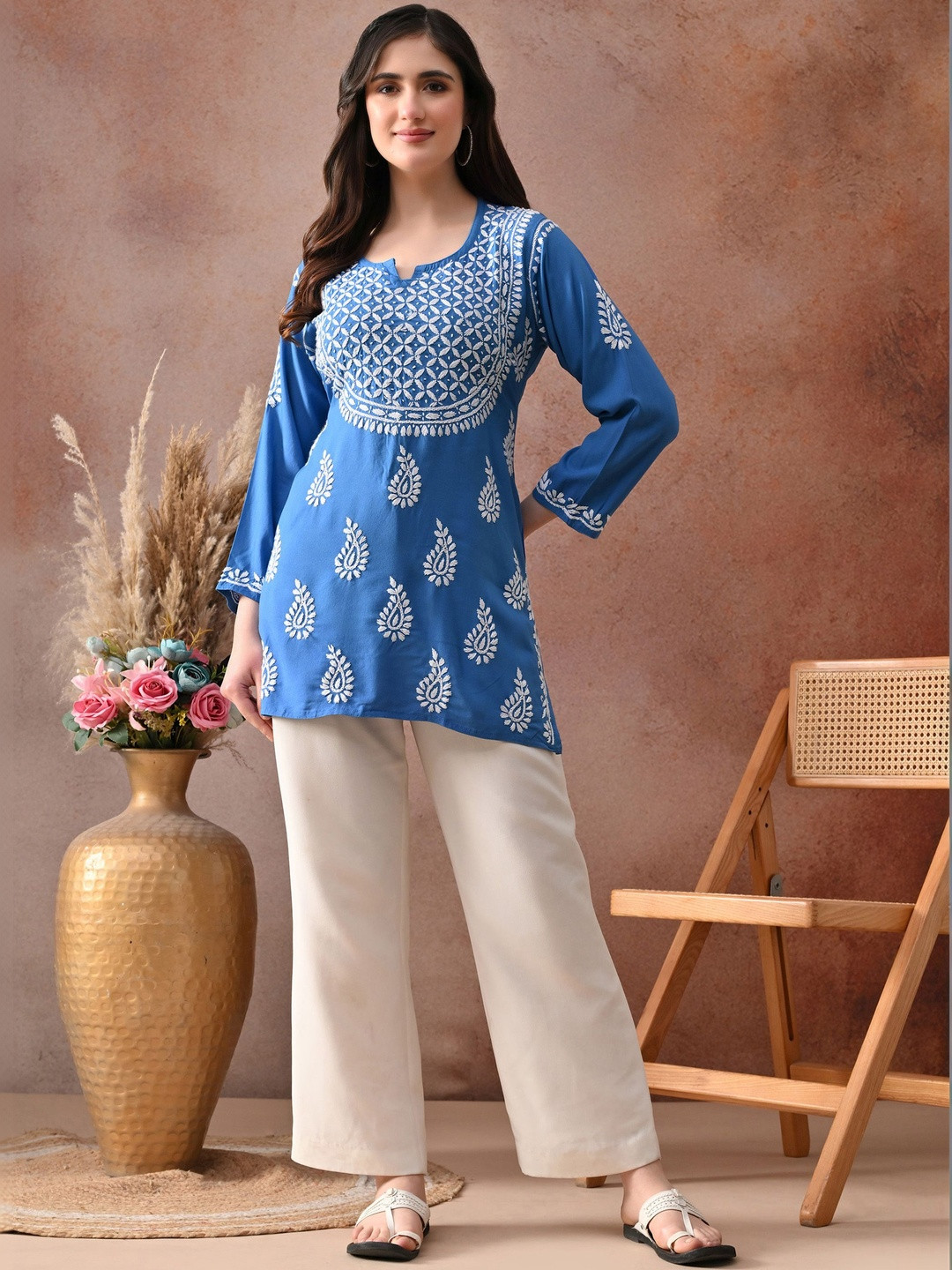 Syrish Ethnic Motifs Embroidered Chikankari Chikankari Kurti