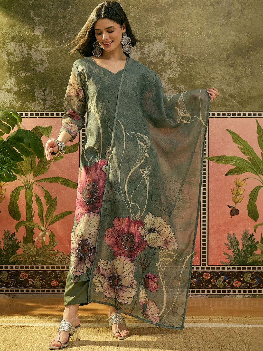 Sangria Printed Sweetheart Neck Kurta & Trousers With Dupatta