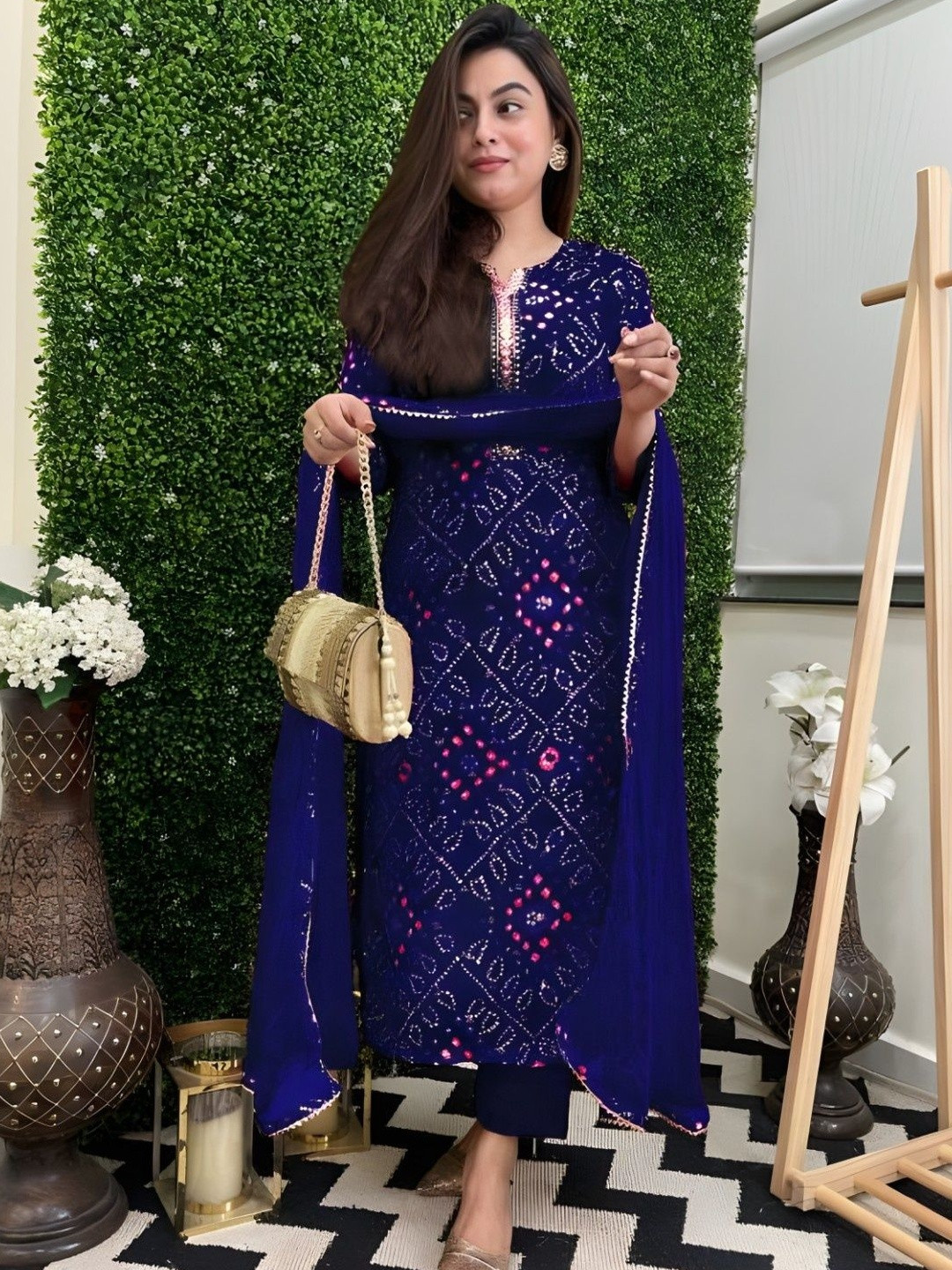 Sidhidata Women Bandhani Printed Regular Kurta with Trousers & With Dupatta