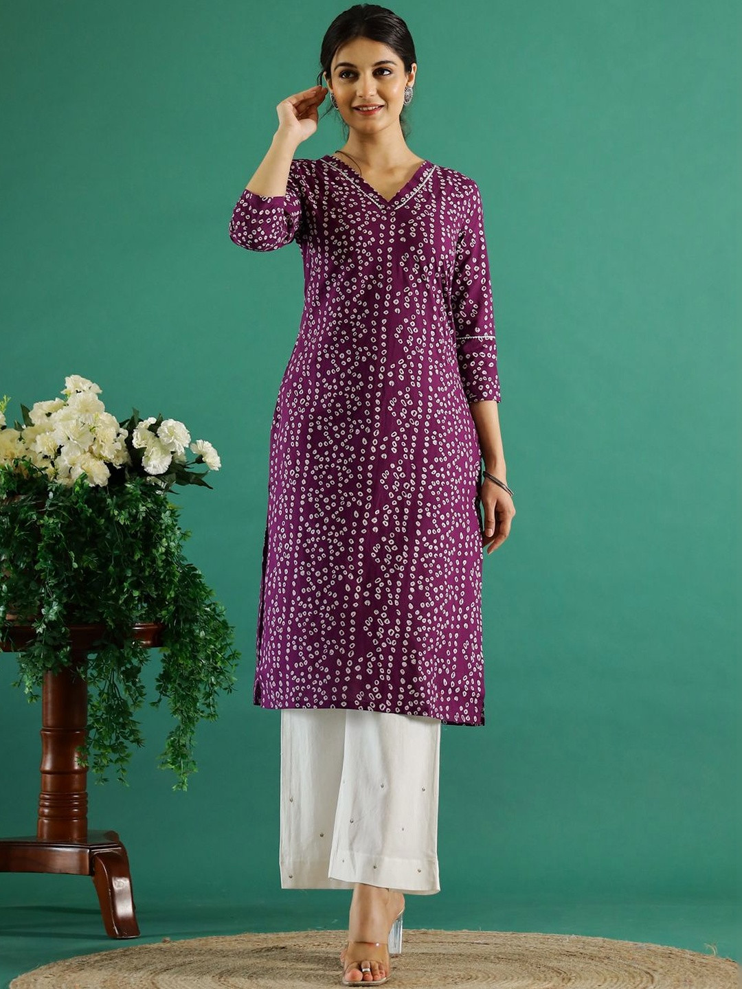 SANSKRUTIHOMES Women Bandhani Printed Gotta Patti Indie Prints Kurta