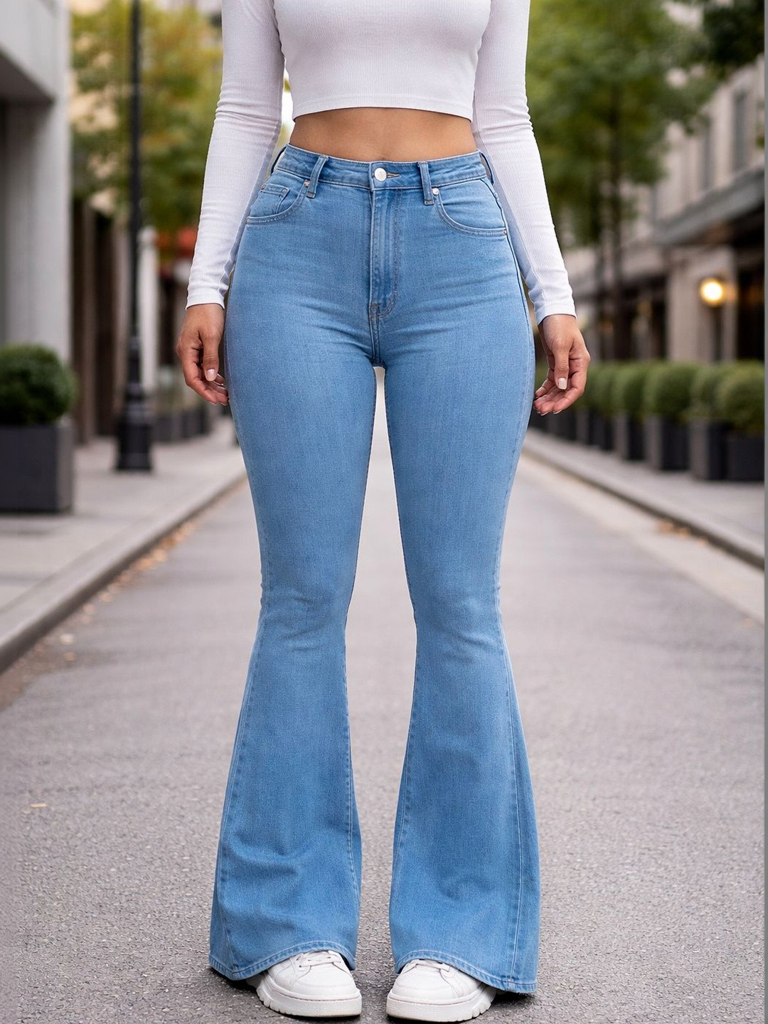 KASHIANXSTYLE Women Bootilicious Bootcut High-Rise Light Fade Stretchable Jeans