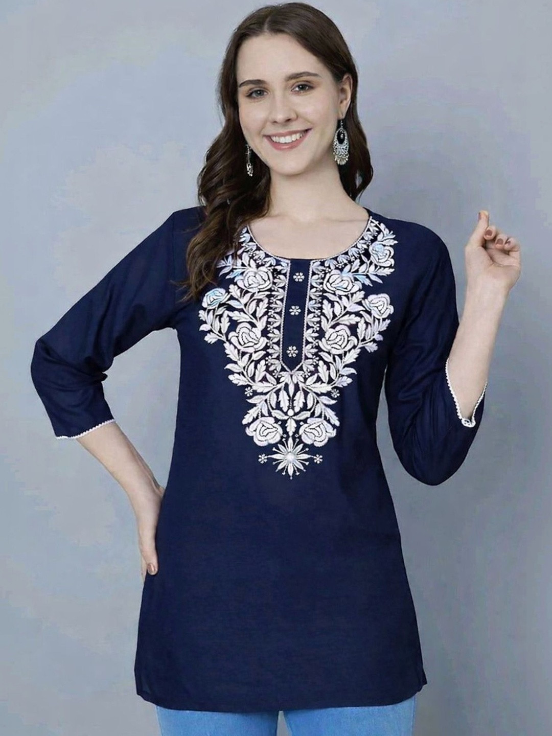 AFFLEON Floral Embroidered Thread Work Thread Work Kurti