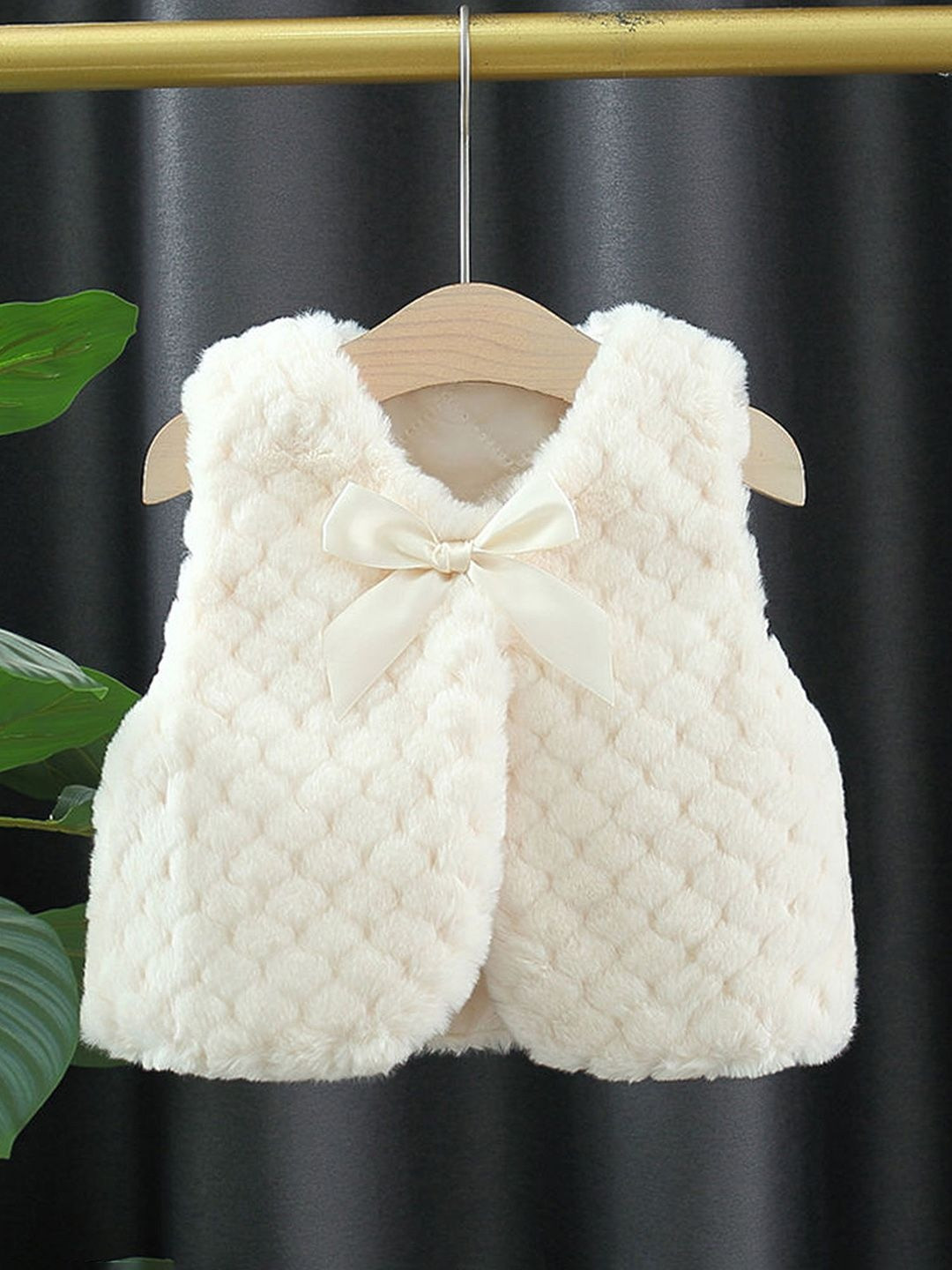 Hopscotch Textured Faux Fur Trim Gilet