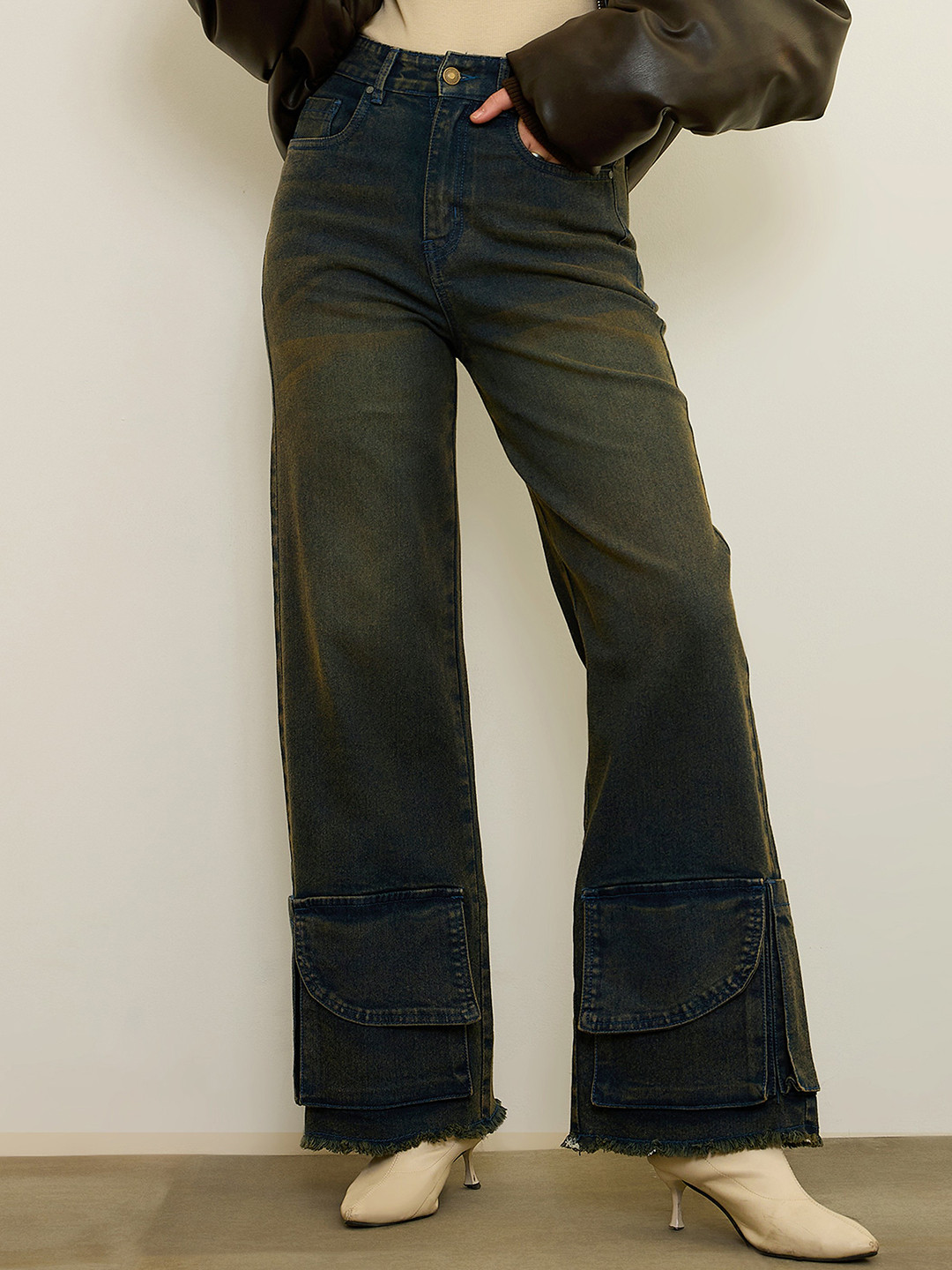 SASSAFRAS Women Straight Fit High-Rise Heavy Fade Acid Wash Stretchable Jeans