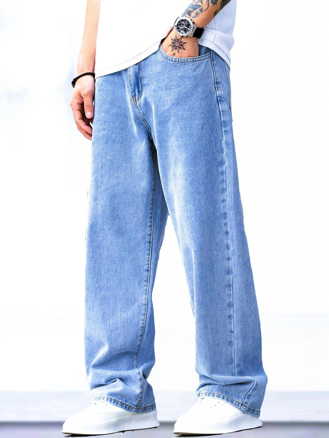 ZAYSH Men Relaxed Fit Mid-Rise Light Fade Jeans - Image 1