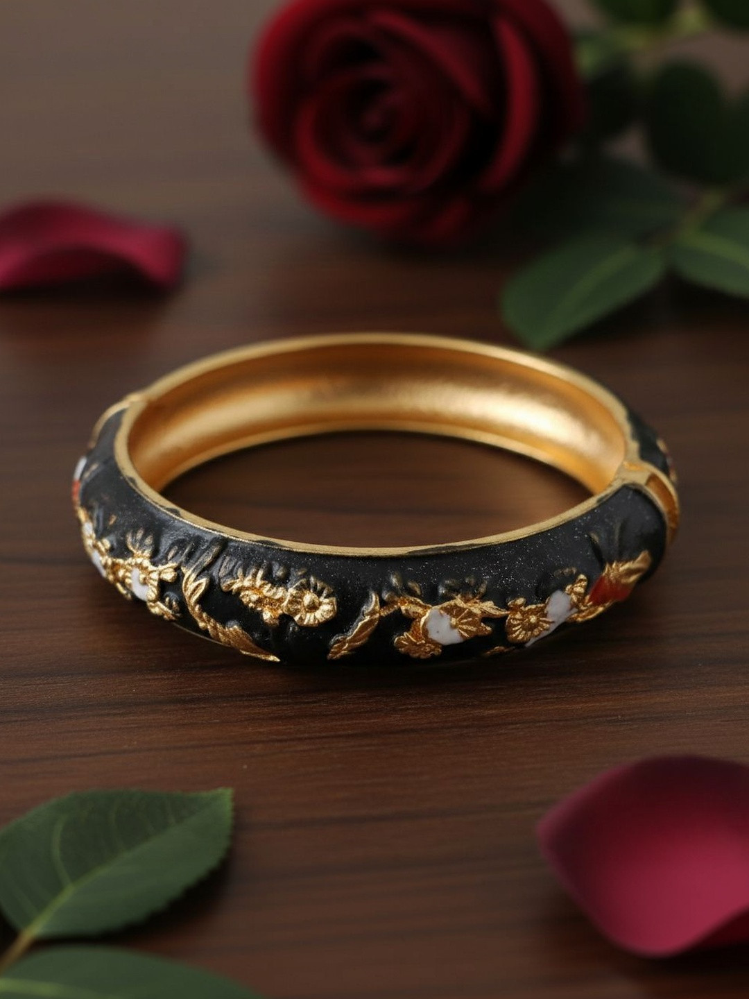 MISS ASTUTE Rangmukti Enamel Bangle