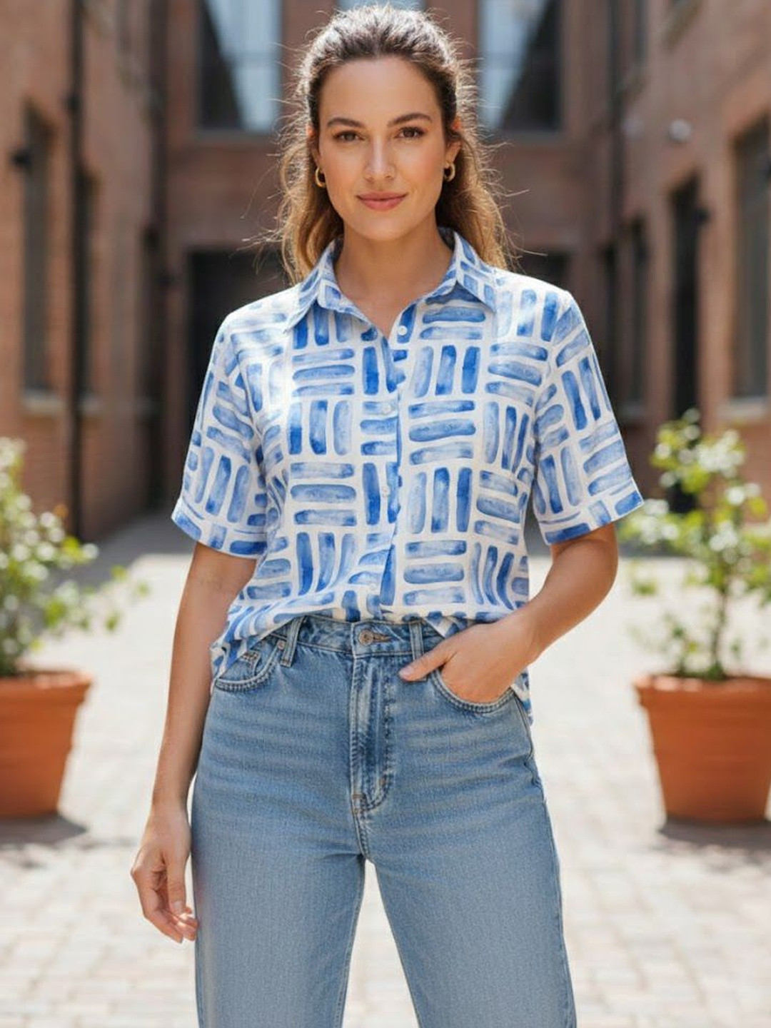 The Roadster Lifestyle Co Abstract Printed Shirt Style Top
