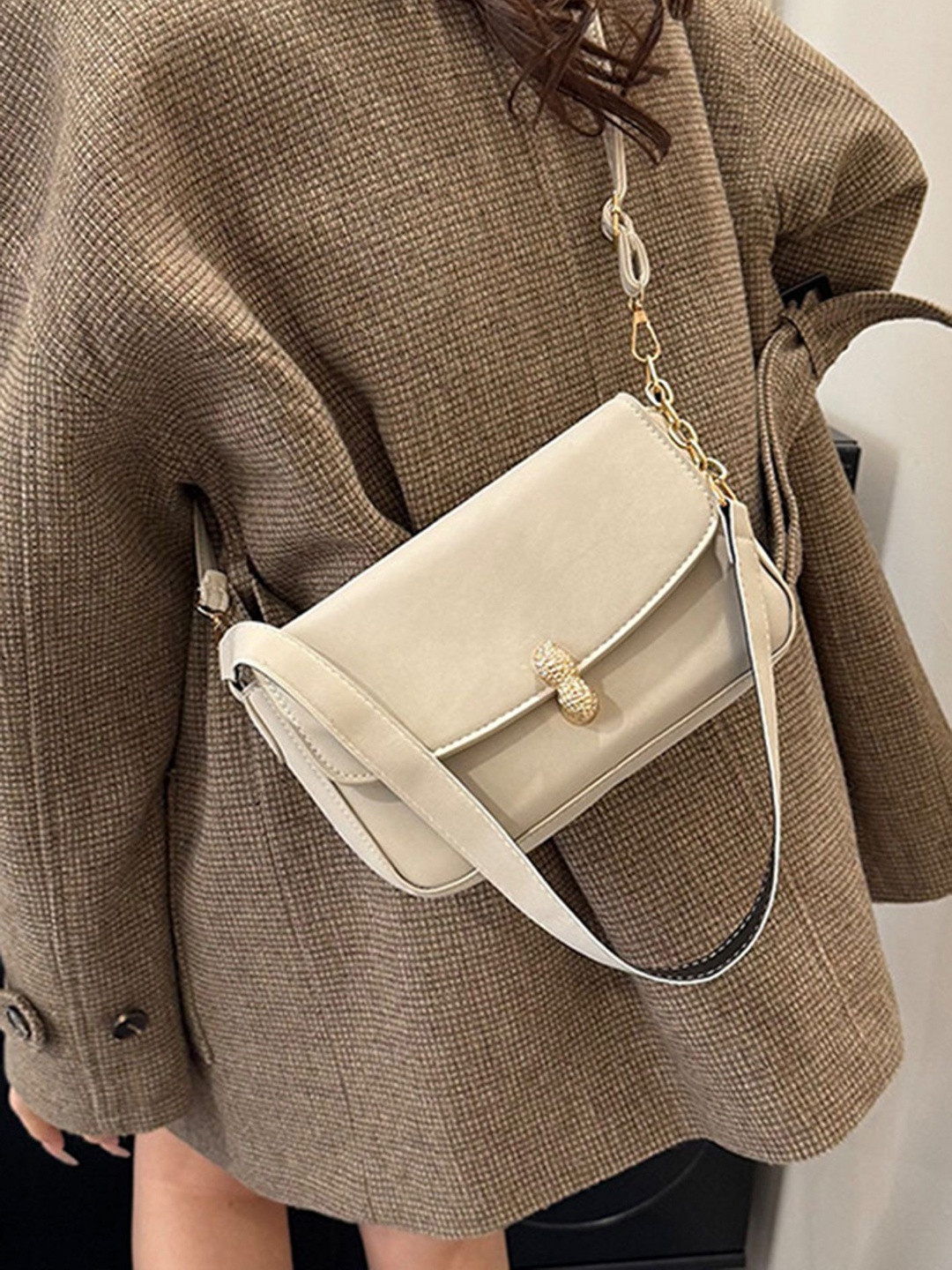 LULU & SKY Sling Bag