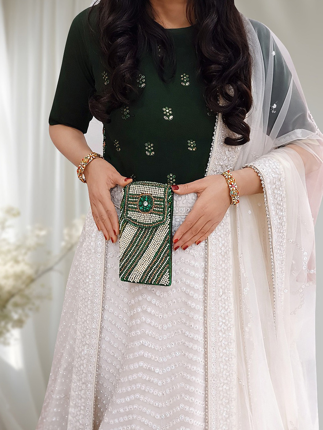 Kaarnis Green Sapphire Mobile Bag
