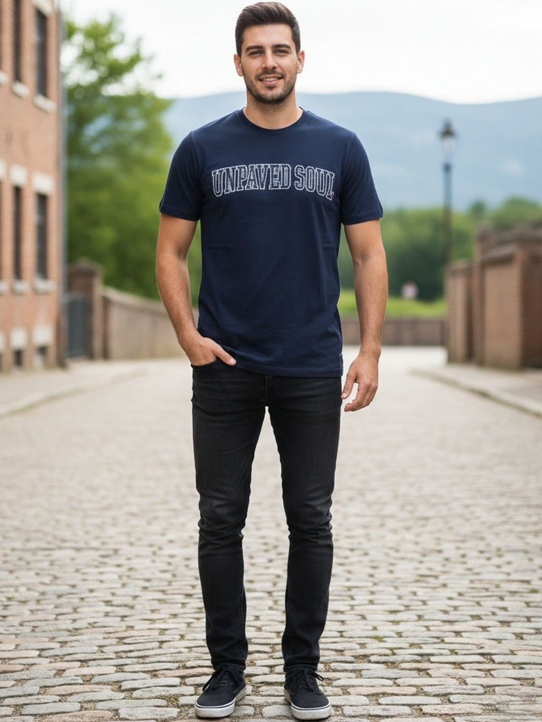 The Roadster Lifestyle Co Printed Round Neck Tshirt